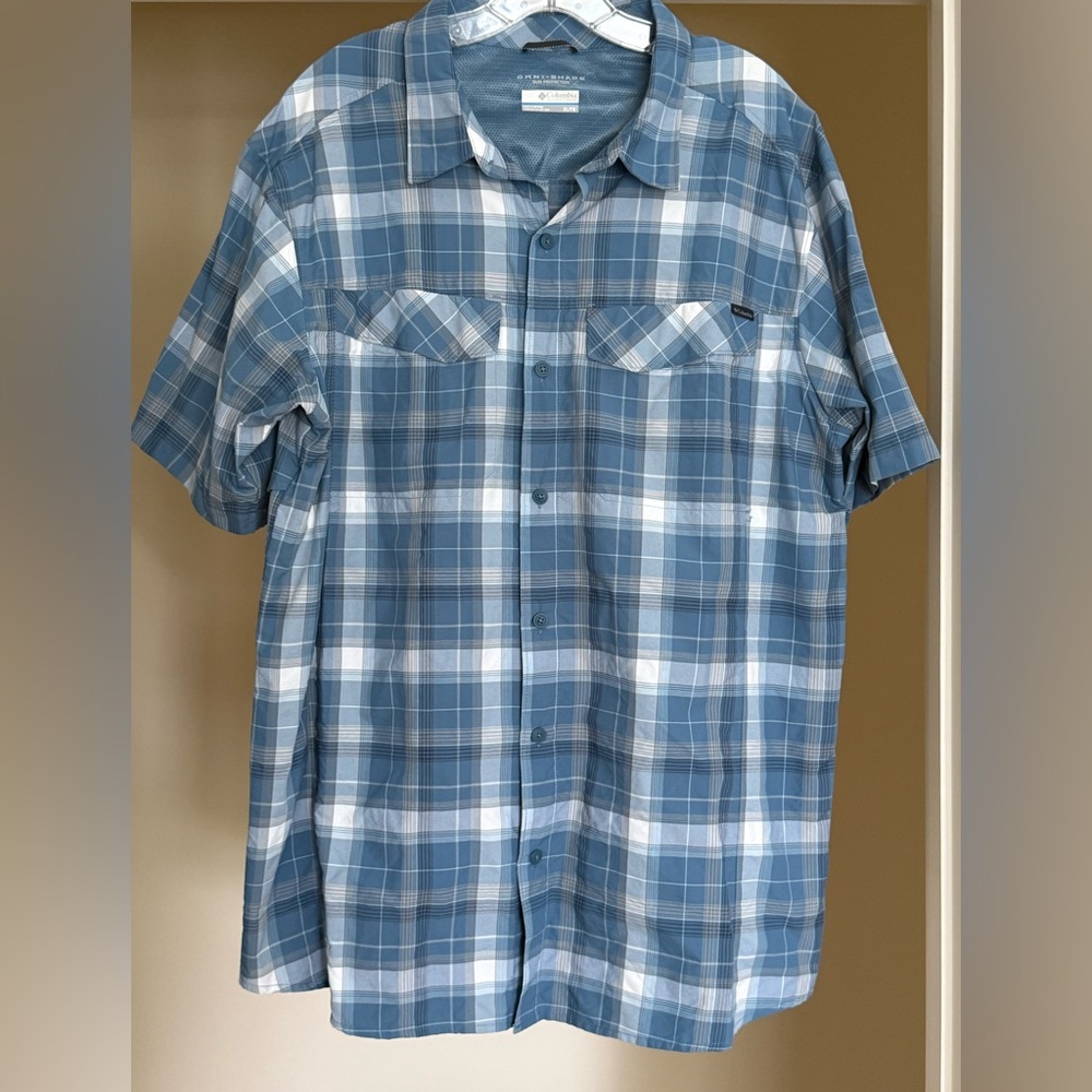 Columbia Men's Blue and White Plaid Button Down Shirt